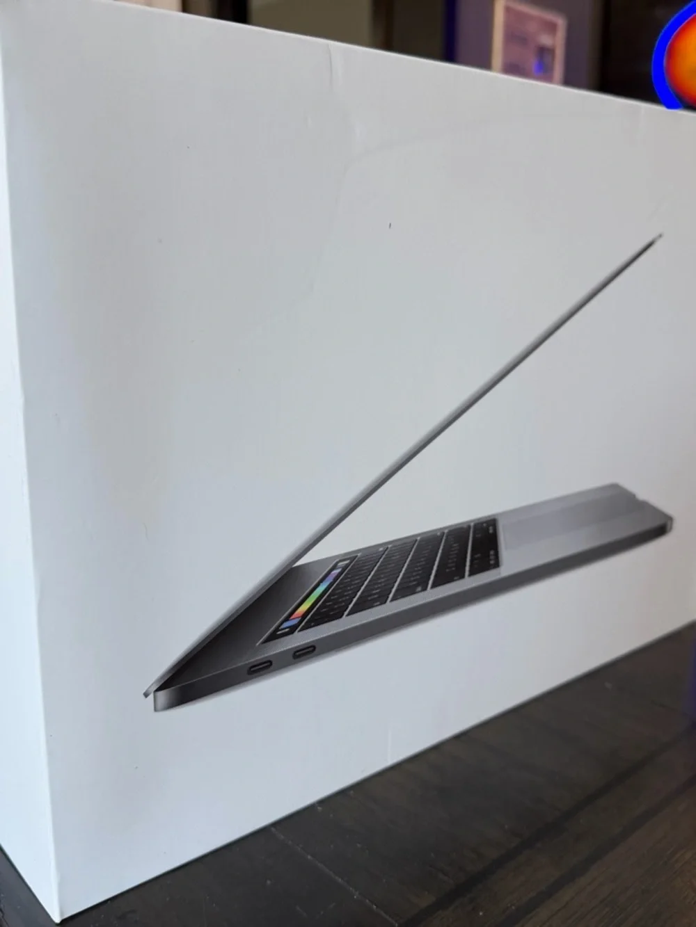 Apple 15” MacBook Pro Retail Box